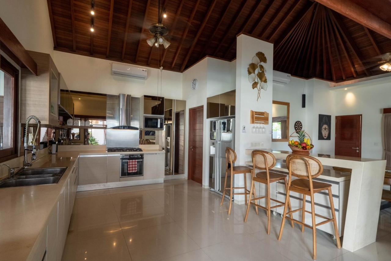 5 Bedroom Villa Sultan Luxury Entertainment And Relaxation Seminyak Exterior foto